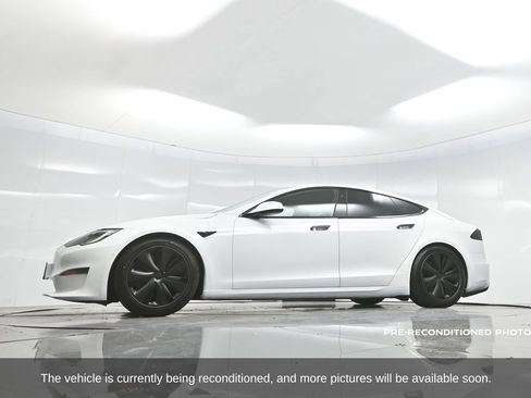 Used 2022 Tesla Model S image 6