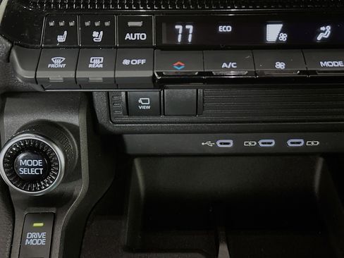 Certified 2025 Toyota Land Cruiser image 23