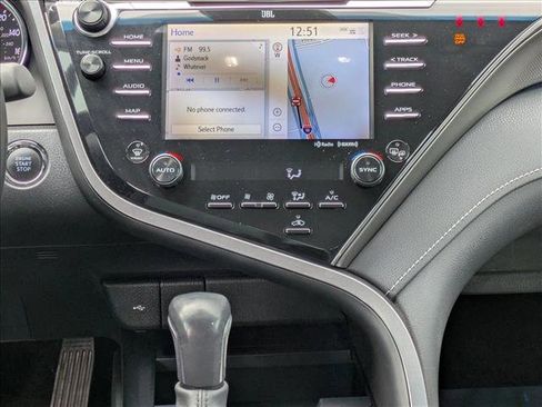 Used 2020 Toyota Camry XSE image 16