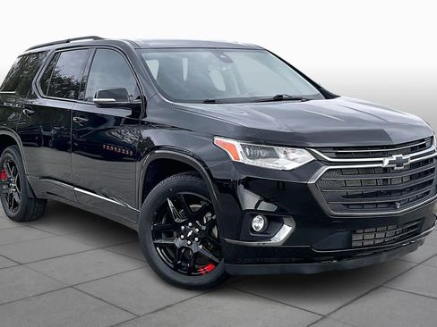 Used 2020 Chevrolet Traverse Premier w/ Redline Edition image 2