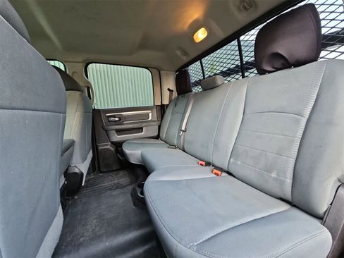 Used 2018 RAM 2500 SLT image 19