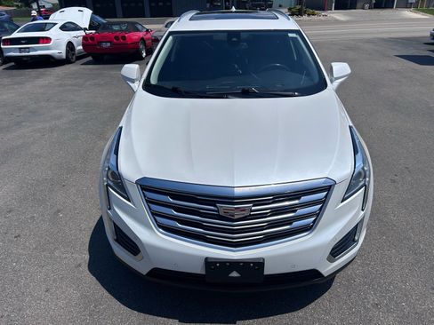Used 2017 Cadillac XT5 Luxury w/ Driver Awareness Package AWD/4WD image 2