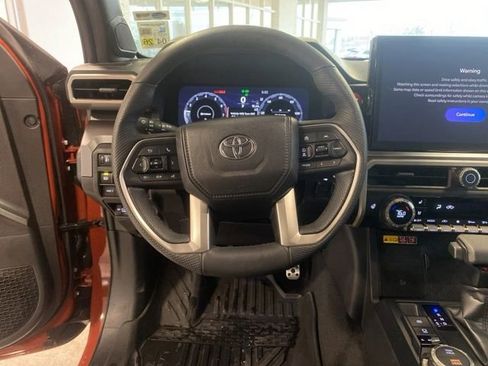 Used 2025 Toyota Tacoma TRD Sport w/ TRD Sport Premium Package AWD/4WD image 17
