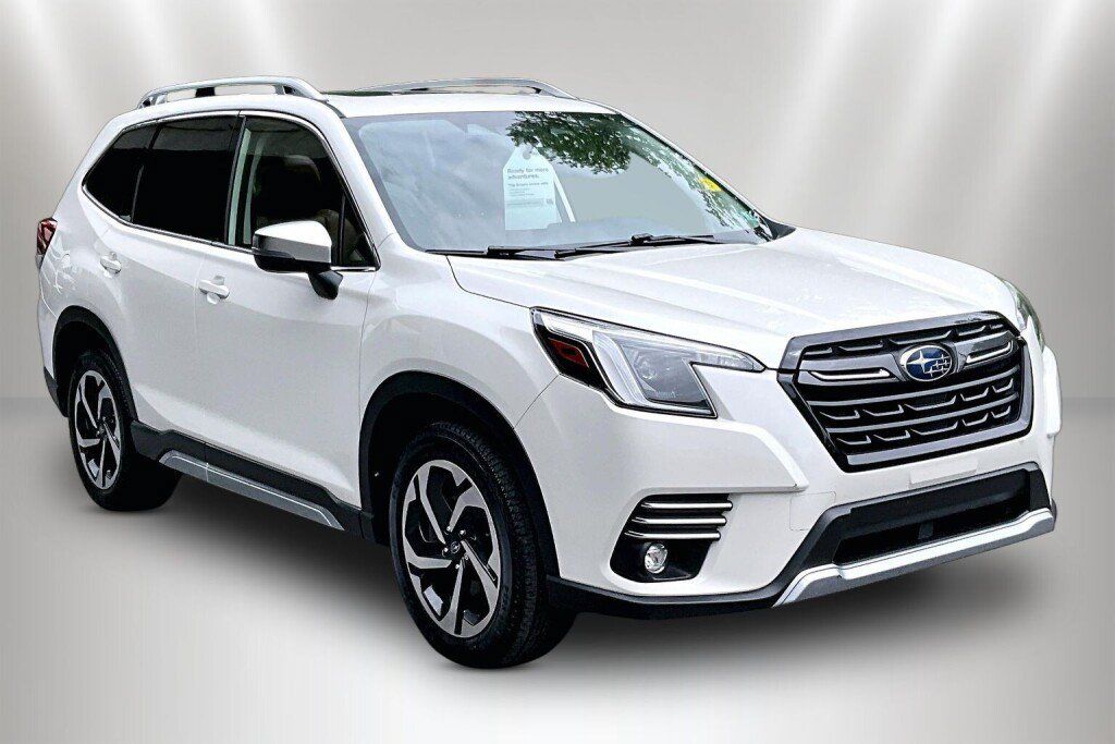 Used 2023 Subaru Forester Touring AWD/4WD image 1