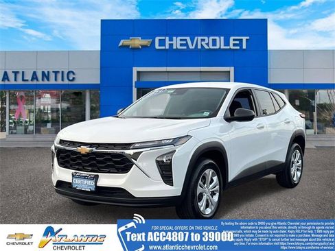Certified 2024 Chevrolet Trax LS image 1