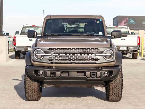New 2026 Ford Bronco Badlands w/ Sasquatch Package AWD/4WD image 2