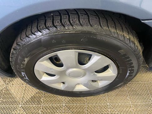 Used 2002 Toyota Camry LE FWD image 19