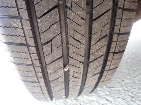 Used 2016 Jeep Renegade Trailhawk w/ Cold Weather Group image 34