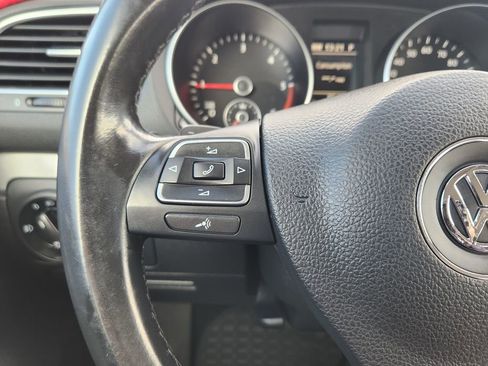 Used 2013 Volkswagen Golf TDI image 26