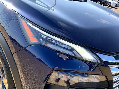 Used 2025 Nissan Rogue SV FWD image 28