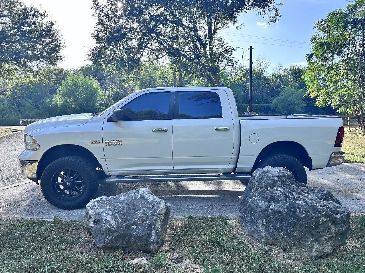 Used 2015 RAM 1500 Lone Star RWD image 5