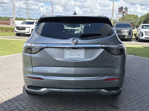 Used 2023 Buick Enclave Avenir w/ Avenir Technology Package FWD image 5