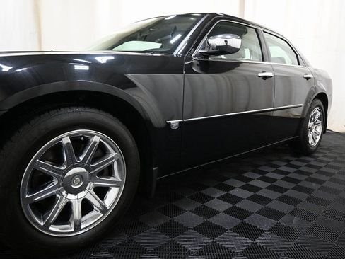 Used 2006 Chrysler 300 C w/ Sound Group II image 16