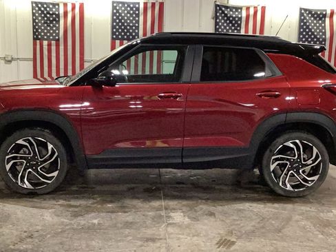 Used 2024 Chevrolet TrailBlazer RS w/ Convenience Package AWD/4WD image 3