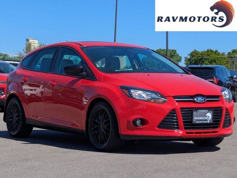 Used 2012 Ford Focus SEL FWD image 1