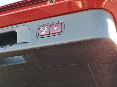 Used 2018 Mercedes-Benz GLC 300 GLC 300 image 29