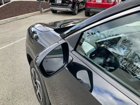 New 2025 Nissan Kicks SV w/ Illumination Package image 36