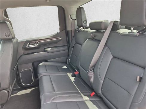 Used 2025 GMC Sierra 1500 SLT RWD image 19