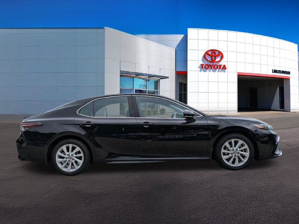 Used 2024 Toyota Camry SE FWD image 9