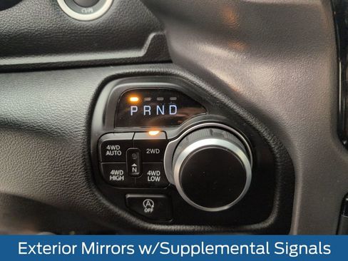 Used 2023 RAM 1500 Big Horn image 32