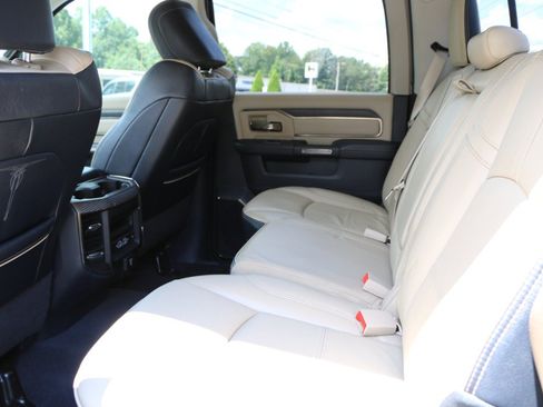 Used 2023 RAM 2500 Limited AWD/4WD image 30