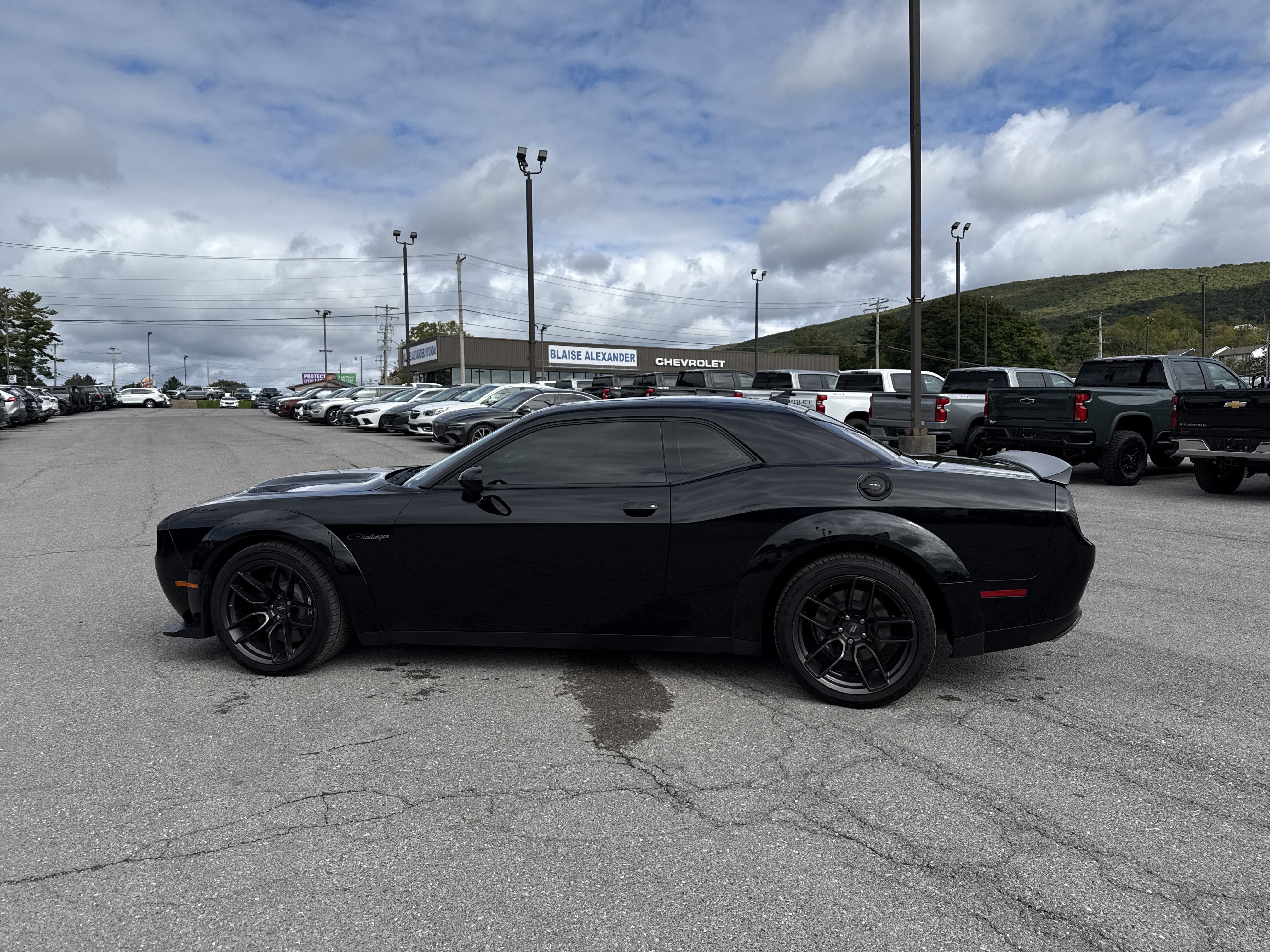 Used 2022 Dodge Challenger R/T Scat Pack RWD image 6