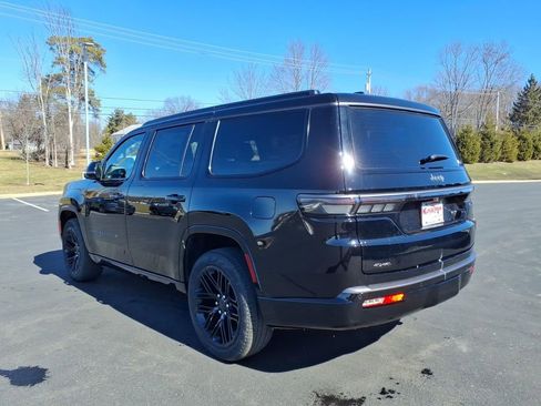 New 2026 Jeep Grand Wagoneer Limited AWD/4WD image 3