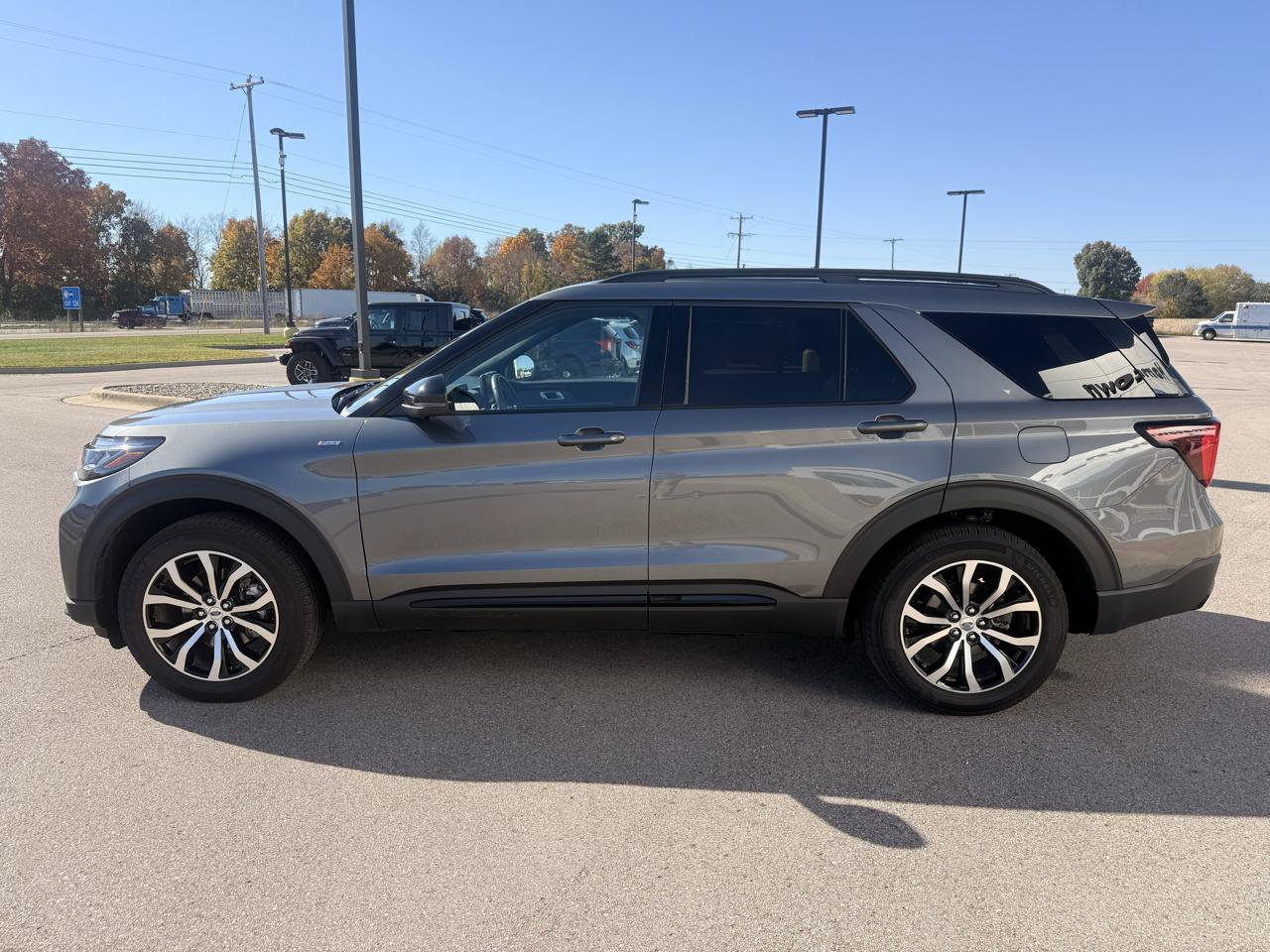 Used 2026 Ford Explorer ST-Line AWD/4WD image 6