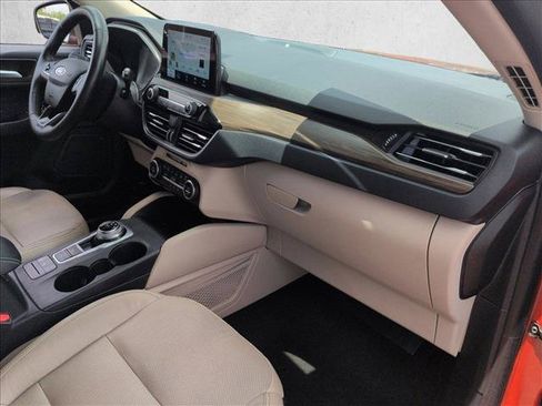 Used 2020 Ford Escape Titanium FWD image 30