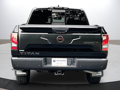 Used 2023 Nissan Titan PRO-4X w/ Pro-4x Convenience Package AWD/4WD image 8