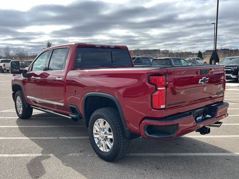 Used 2025 Chevrolet Silverado 2500 High Country w/ High Country Premium Package image 3
