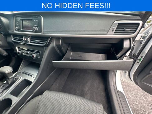 Used 2017 Kia Optima LX w/ Option Group 014 FWD image 15