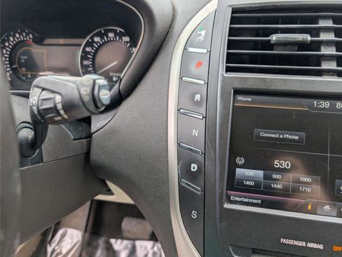 Used 2015 Lincoln MKC FWD w/ Equipment Group 102A Reserve image 21