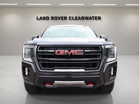 Used 2024 GMC Yukon XL AT4 w/ AT4 Premium Package AWD/4WD image 8