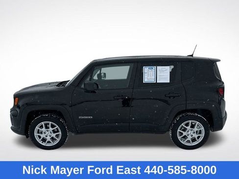 Used 2023 Jeep Renegade Latitude AWD/4WD image 4