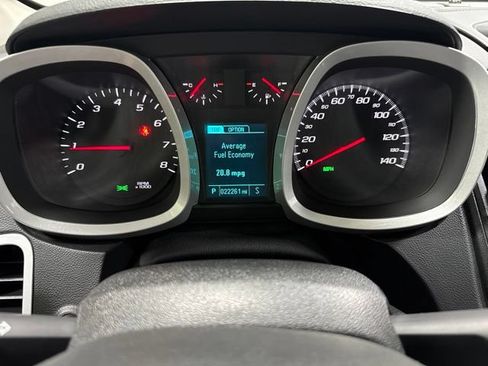 Used 2017 Chevrolet Equinox LS AWD/4WD image 15