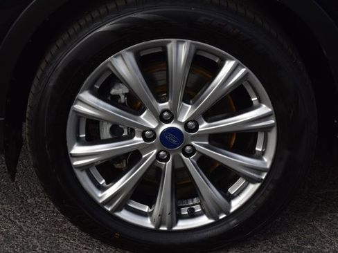 Used 2017 Ford Escape Titanium image 11