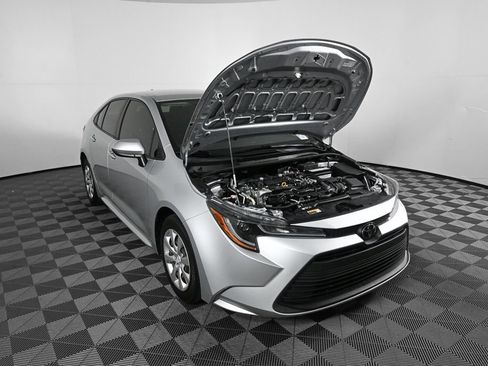 Used 2023 Toyota Corolla LE image 30
