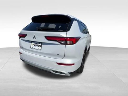 Used 2024 Mitsubishi Outlander SE AWD/4WD image 7