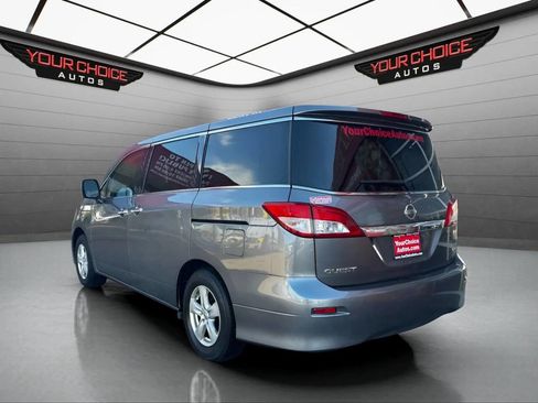 Used 2015 Nissan Quest SV image 3
