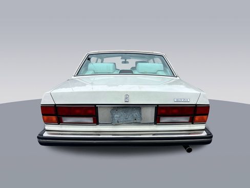 Used 1987 Rolls-Royce Silver Spur image 4