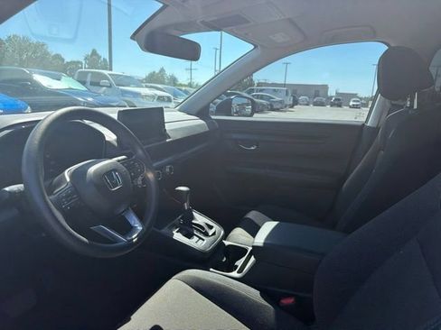Used 2025 Honda CR-V LX image 3