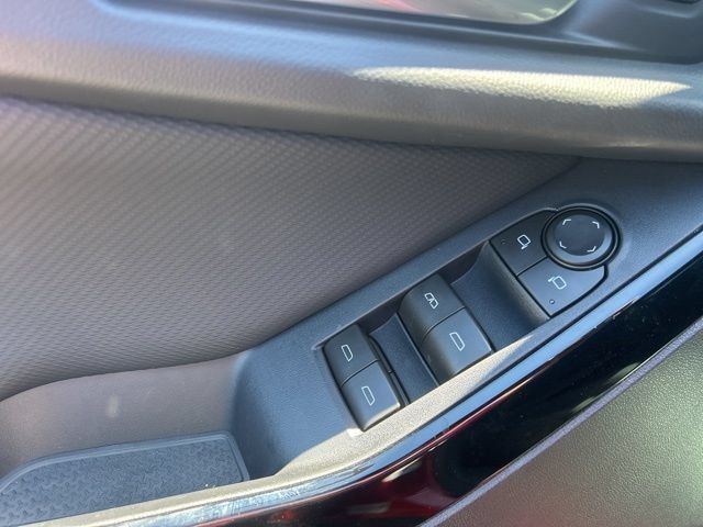 New 2026 Chevrolet Equinox LT w/ Convenience Package II FWD image 13