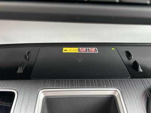 Certified 2025 Toyota Sienna LE w/ LE Plus Package AWD/4WD image 33