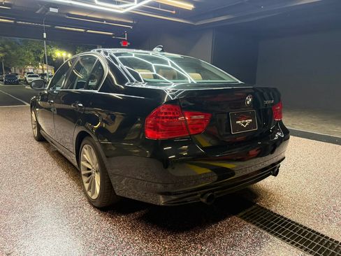 Used 2011 BMW 335i xDrive Sedan AWD/4WD image 5