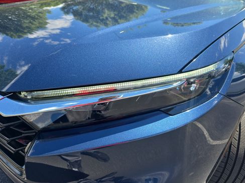 Used 2024 Honda CR-V EX image 29