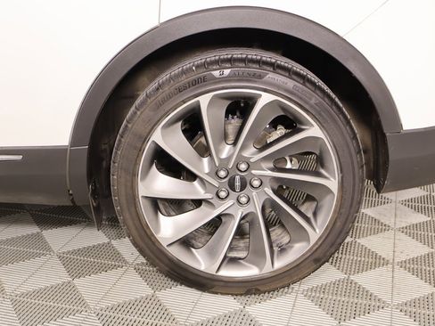 Used 2020 Lincoln Nautilus Reserve w/ Equipment Group 201A image 19