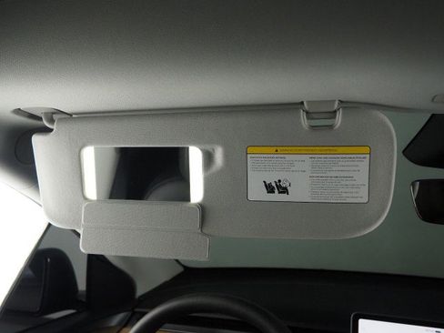 Used 2025 Tesla Model Y Long Range RWD image 66