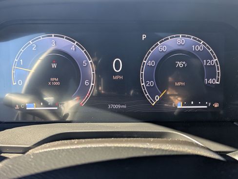 Used 2023 Jeep Grand Cherokee Altitude image 10