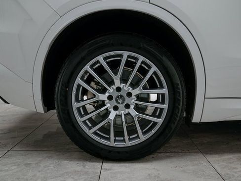 Used 2024 Maserati Grecale GT image 14